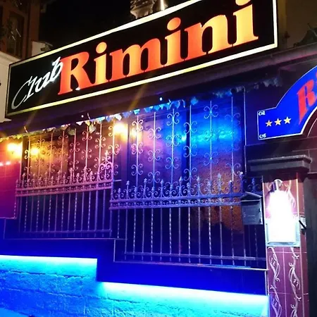 Rimini Club & ホテル